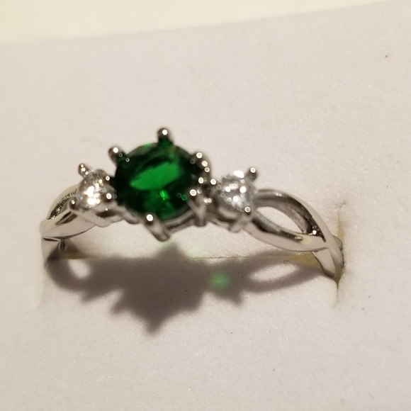 (3 for $25)Bubbly Belle Simulated Emerald Ring - Picture 4 of 4